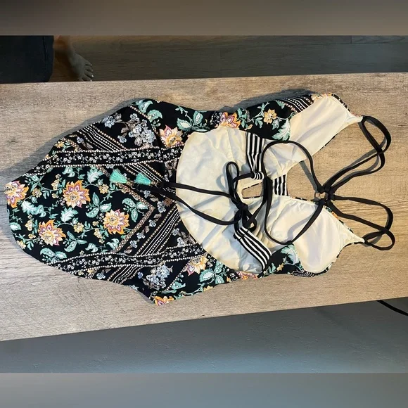 Nanette Lepore Black Floral Halter One-Piece Swimsuit. NWOT - Picture 3 of 6